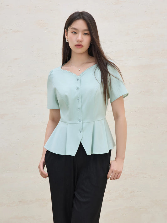 Scalloped Collar A-Line Blouse & Flattering Waist