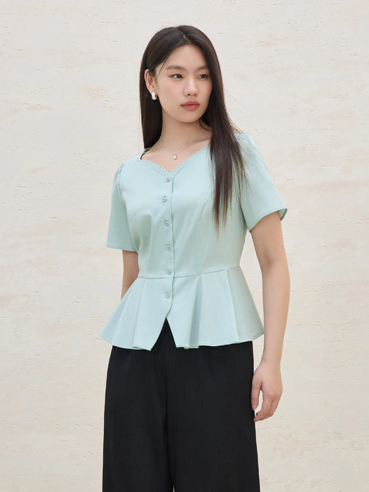 Scalloped Collar A-Line Blouse & Flattering Waist